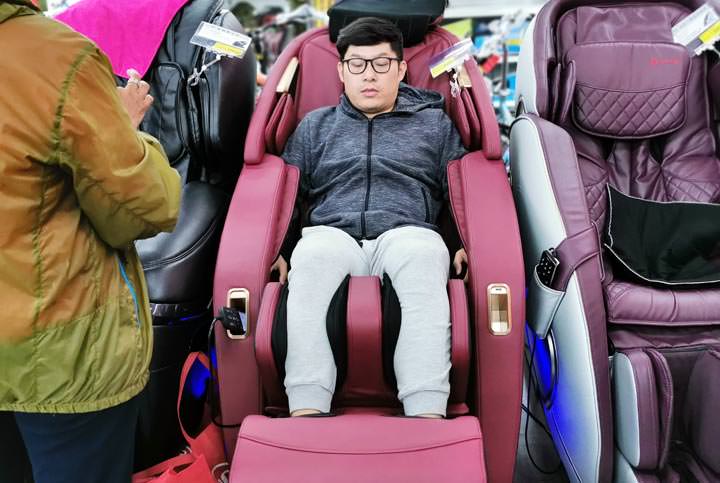 大型按摩椅選購/推薦解析：富士、OSIM、tokuyo、喬山、高島、輝葉六大品牌實測心得分享！ - 阿祥的網路筆記本