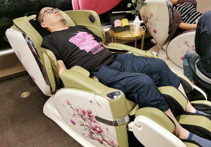 大型按摩椅選購/推薦解析：富士、OSIM、tokuyo、喬山、高島、輝葉六大品牌實測心得分享！ - 阿祥的網路筆記本