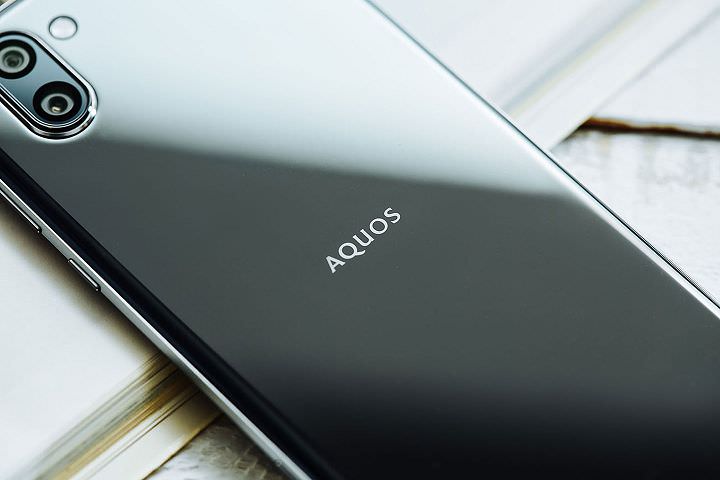 SHARP AQUOS R3 深度實測報告：集美型設計與高水準攝錄功能於一身的日系手機！ - 阿祥的網路筆記本
