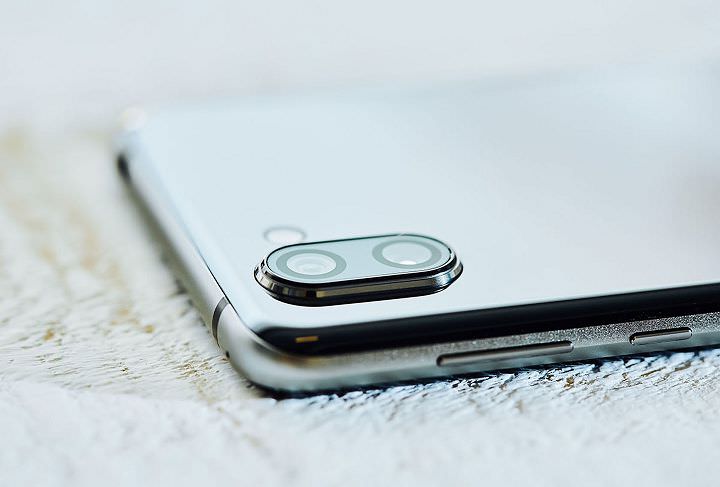 SHARP AQUOS R3 深度實測報告：集美型設計與高水準攝錄功能於一身的日系手機！ - 阿祥的網路筆記本