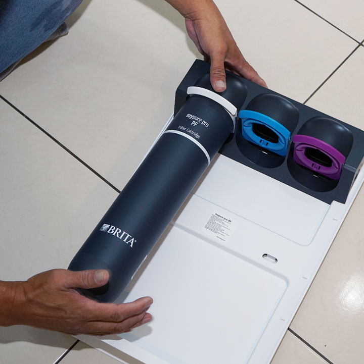 BRITA mypure pro X9 超微濾櫥下型濾水系統開箱：有效過濾 99.99% 病毒、細菌與有害物質，健康喝好水真安心！ - 阿祥的網路筆記本