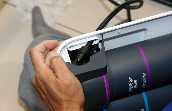 BRITA mypure pro X9 超微濾櫥下型濾水系統開箱：有效過濾 99.99% 病毒、細菌與有害物質，健康喝好水真安心！ - 阿祥的網路筆記本