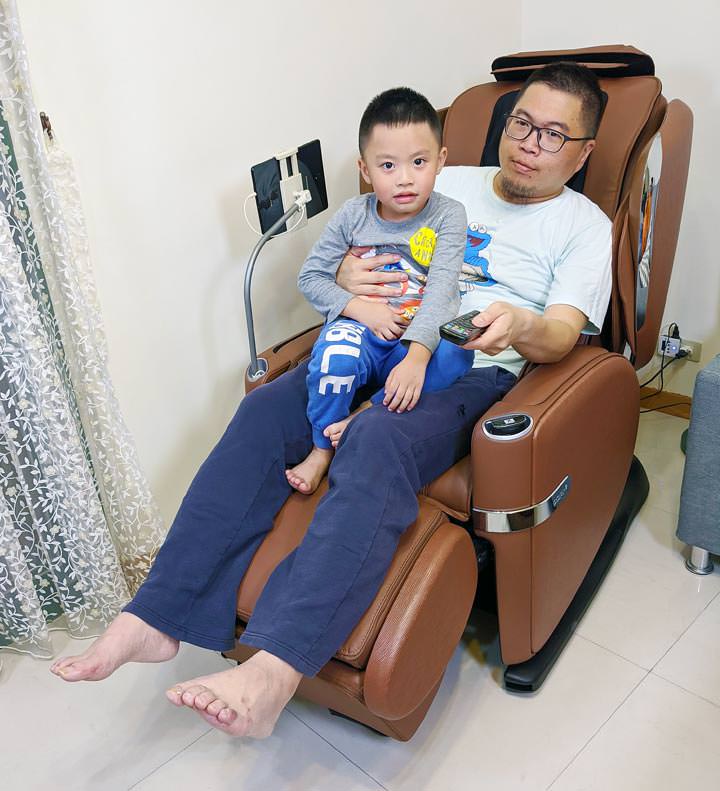 Osim 4手天王開箱 不只是按摩椅 更兼具高科技與娛樂性 阿祥的網路筆記本