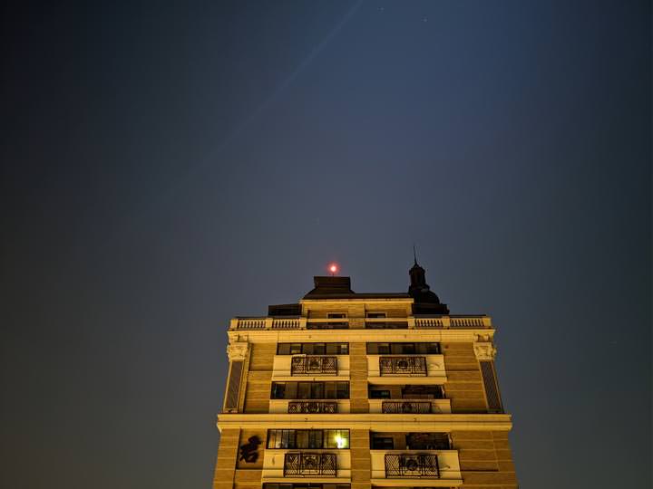 Google Pixel4 全新「天文攝影功能」：夜視功能再升級，拍得出美麗星空？實測給你看！ - 阿祥的網路筆記本