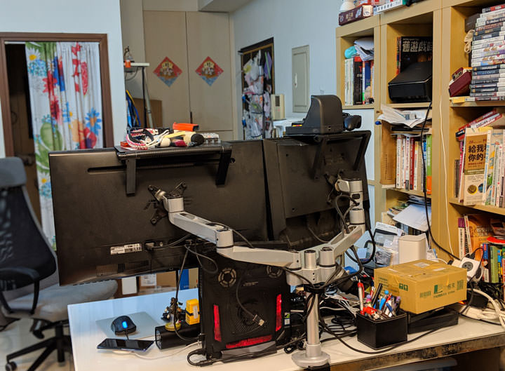 Philips BDM4350 43 吋 4K UHD IPS 大螢幕開箱！不到萬元價格，真的適合拿來當電腦螢幕？ - 阿祥的網路筆記本