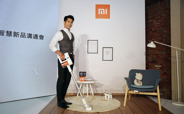 小米台灣 2019 壓軸發佈四款米家智慧家電:米家電動牙刷 T500 / T300、米家手持無線吸塵器 Lite、米家調理機與米家掃拖機器人1C 為生活除舊佈新! - 阿祥的網路筆記本 小米台灣 2019 壓軸發佈四款米家智慧家電:米家電動牙刷 T500 / T300、米家手持無線吸塵器 Lite、米家調理機與米家掃拖機器人1C 為生活除舊佈新! - 阿祥的網路筆記本