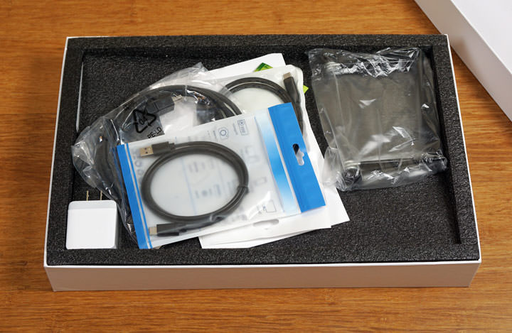 Intehill 英特盒 15.6 吋 IPS 窄邊輕薄可攜式螢幕開箱：支援 USB C 單線輸出，也有 HDMI 介面可支援遊樂器使用！ - 阿祥的網路筆記本