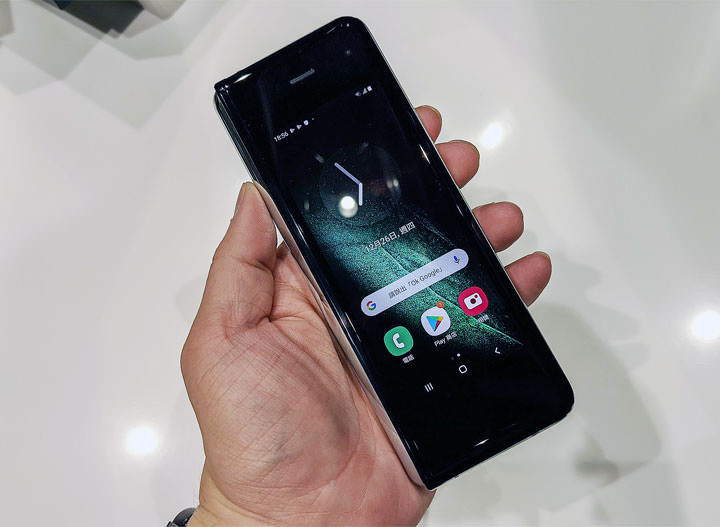 三星 Galaxy Fold 正式上市！首款摺疊螢幕手機登台，預計 2020 年 1 月 4 日開賣！ - 阿祥的網路筆記本