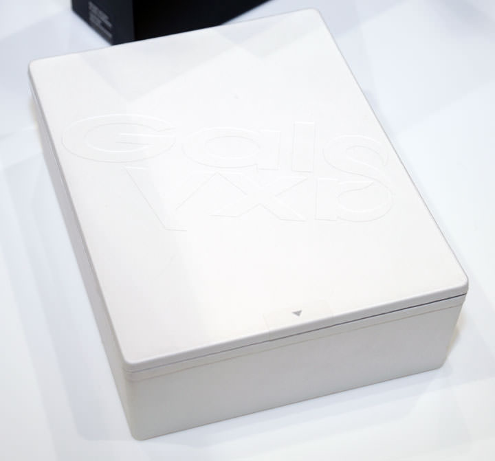 三星 Galaxy Fold 台灣市售版鈦空銀款開箱！使用心得快速報告！ - 阿祥的網路筆記本