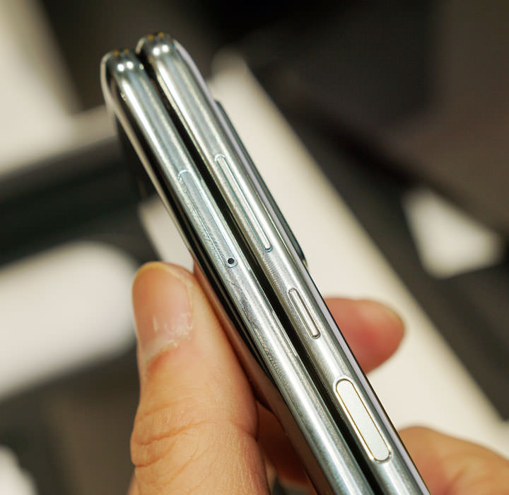 三星 Galaxy Fold 台灣市售版鈦空銀款開箱！使用心得快速報告！ - 阿祥的網路筆記本