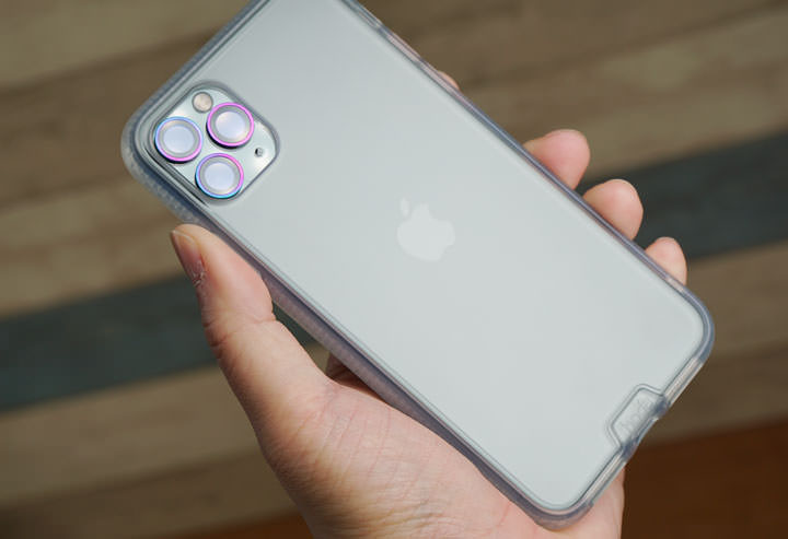 脆弱鏡頭的「帝王級」防護!hoda 藍寶石鏡頭貼開箱:GIA 國際認證,硬度僅次於鑽石的強悍! - 阿祥的網路筆記本 脆弱鏡頭的「帝王級」防護!hoda 藍寶石鏡頭貼開箱:GIA 國際認證,硬度僅次於鑽石的強悍! - 阿祥的網路筆記本