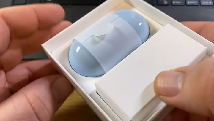 三星新一代真無線藍牙耳機 Galaxy Buds+ 實機開箱影片提前曝光!更大的電池續航,並能與 iOS 裝置相容! - 阿祥的網路筆記本 三星新一代真無線藍牙耳機 Galaxy Buds+ 實機開箱影片提前曝光!更大的電池續航,並能與 iOS 裝置相容! - 阿祥的網路筆記本