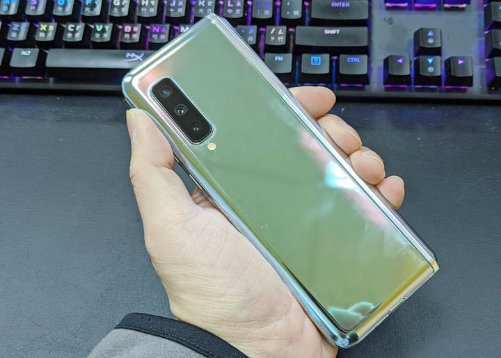 Galaxy Fold 真的實用嗎?兩星期生活實測心得告訴這支手機到底適合哪些人! - 阿祥的網路筆記本 Galaxy Fold 真的實用嗎?兩星期生活實測心得告訴這支手機到底適合哪些人! - 阿祥的網路筆記本