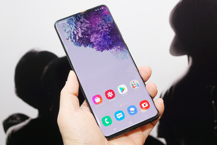 Galaxy S20 系列實機動手玩：外觀設計細看，重點相機功能實測心得！ - 阿祥的網路筆記本