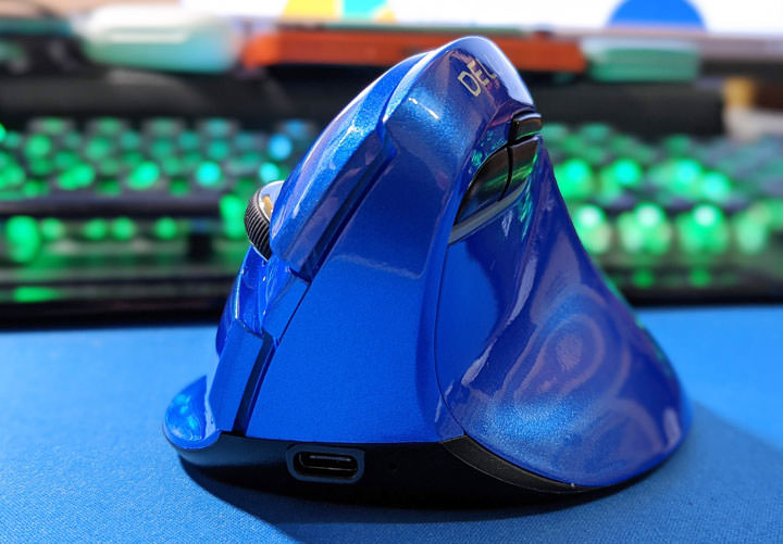 DeLUX M618mini 雙模垂直靜音無線光學滑鼠開箱：告別「滑鼠手」，試試看「垂直側握」新姿勢！ - 阿祥的網路筆記本