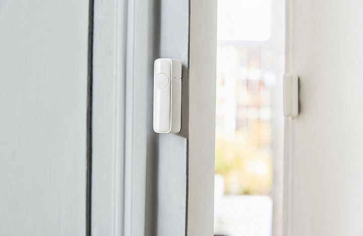 D-Link DCS-8330LH AI 無線網路攝影機實測：支援智慧影像分析，搭配感測器打造智慧居家安全系統！ - 阿祥的網路筆記本