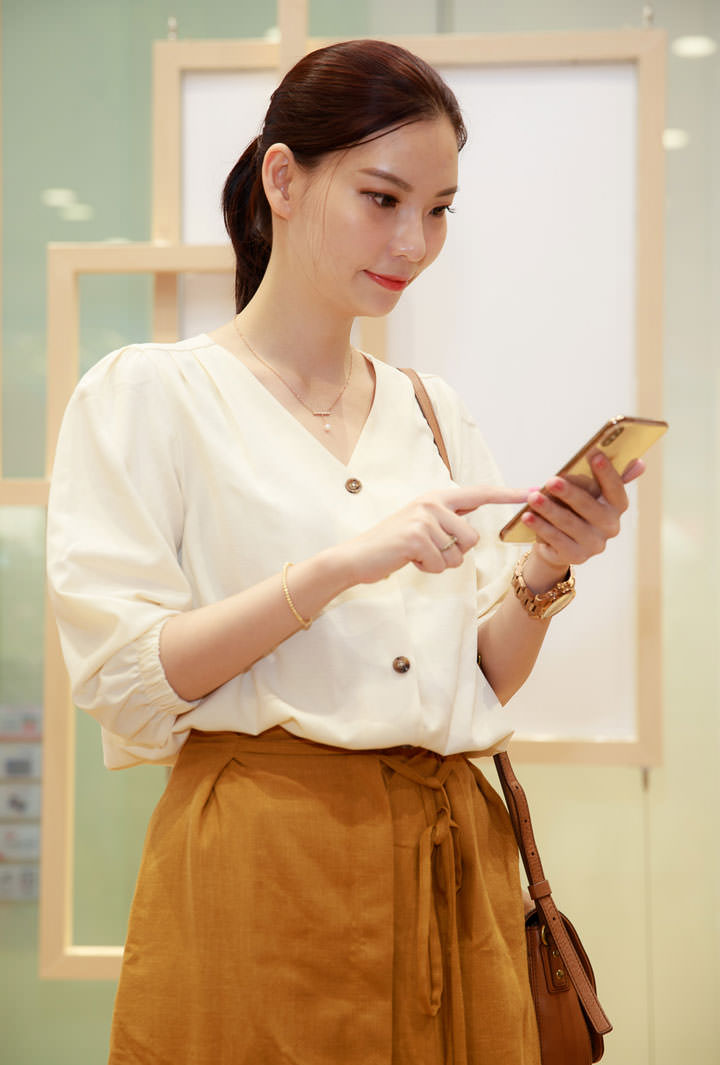 主打防疫概念！遠傳網路門市指定方案送小米運動手環 4，還有 AirPods Pro 零元方案！ - 阿祥的網路筆記本