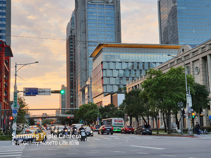 三星旗艦血統，更具 CP 值的 Galaxy Note10 Lite 開箱與使用心得分享！ - 阿祥的網路筆記本