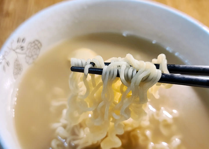 真的有鮑魚？馬來西亞 A1 鮑魚麵開箱心得！但其實重點不在鮑魚… - 阿祥的網路筆記本