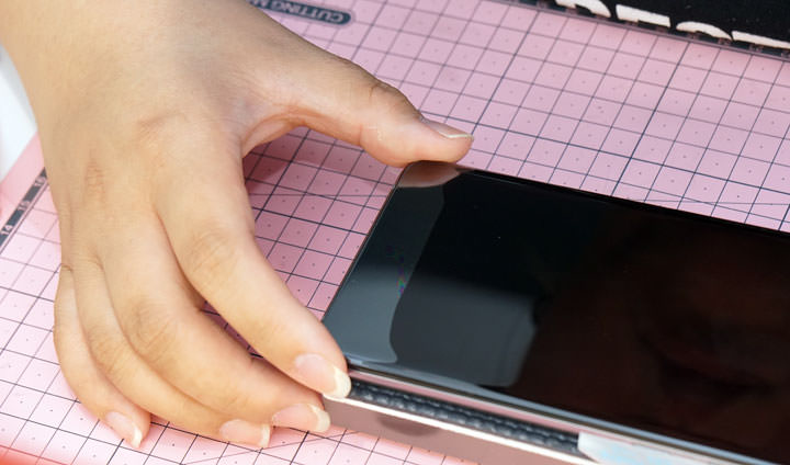 hoda 3D UV 膠全貼合滿版玻璃保護貼與柔石軍規防摔殼開箱：兼顧前後防護，三星 Galaxy S20 Ultra 的完美守護者！ - 阿祥的網路筆記本