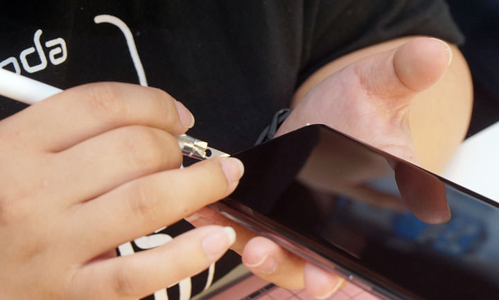 hoda 3D UV 膠全貼合滿版玻璃保護貼與柔石軍規防摔殼開箱：兼顧前後防護，三星 Galaxy S20 Ultra 的完美守護者！ - 阿祥的網路筆記本