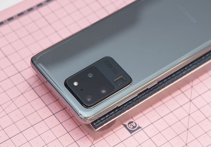 hoda 3D UV 膠全貼合滿版玻璃保護貼與柔石軍規防摔殼開箱：兼顧前後防護，三星 Galaxy S20 Ultra 的完美守護者！ - 阿祥的網路筆記本