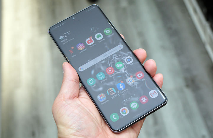 hoda 3D UV 膠全貼合滿版玻璃保護貼與柔石軍規防摔殼開箱：兼顧前後防護，三星 Galaxy S20 Ultra 的完美守護者！ - 阿祥的網路筆記本