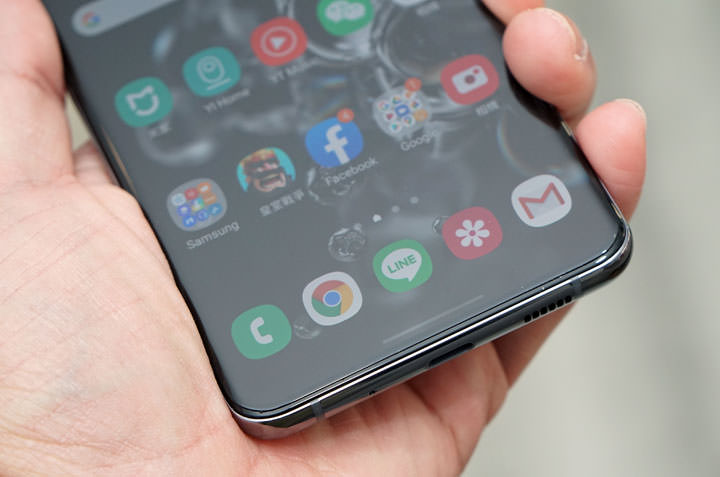 hoda 3D UV 膠全貼合滿版玻璃保護貼與柔石軍規防摔殼開箱：兼顧前後防護，三星 Galaxy S20 Ultra 的完美守護者！ - 阿祥的網路筆記本