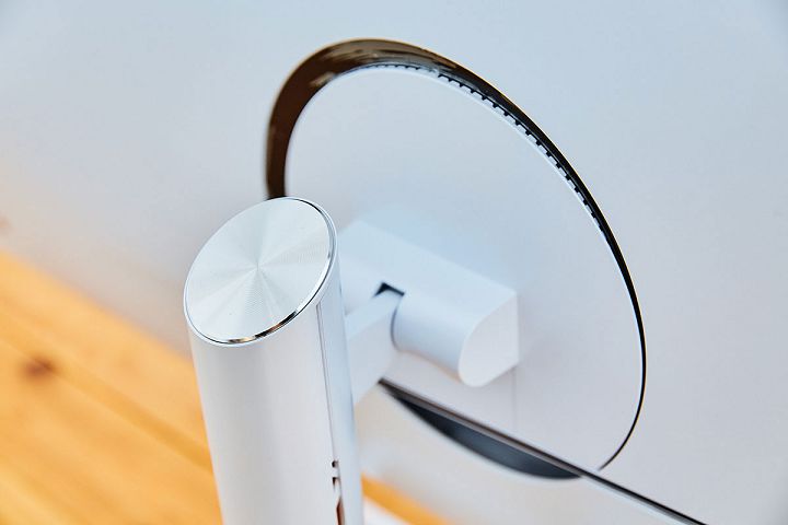 為創作者量身打造的專業顯示器：MSI Prestige PS341WU 開箱評測～ 21:9 超廣視角 IPS Nano Color 面板，5K2K 超高解析度滿足專業設計需求！ - 阿祥的網路筆記本