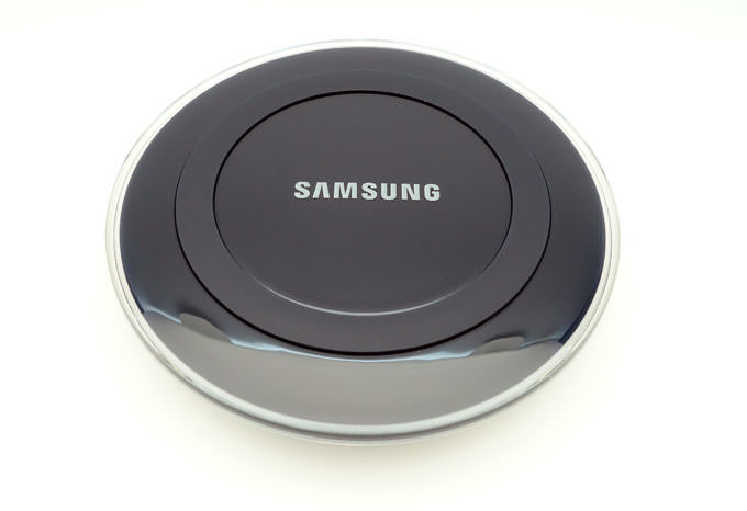 輕輕一放,電力隨時UP UP!三星原廠無線充電板開箱與使用心得! - 阿祥的網路筆記本 wcharger005