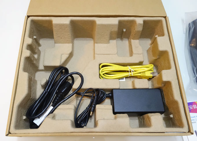 輕鬆建構穩定、高速、多人共享的網路環境:Netgear Nighthawk X6 R8000 AC 3200M極速 WIFI無線寬頻分享器開箱實測! - 阿祥的網路筆記本 ngr8000ub007