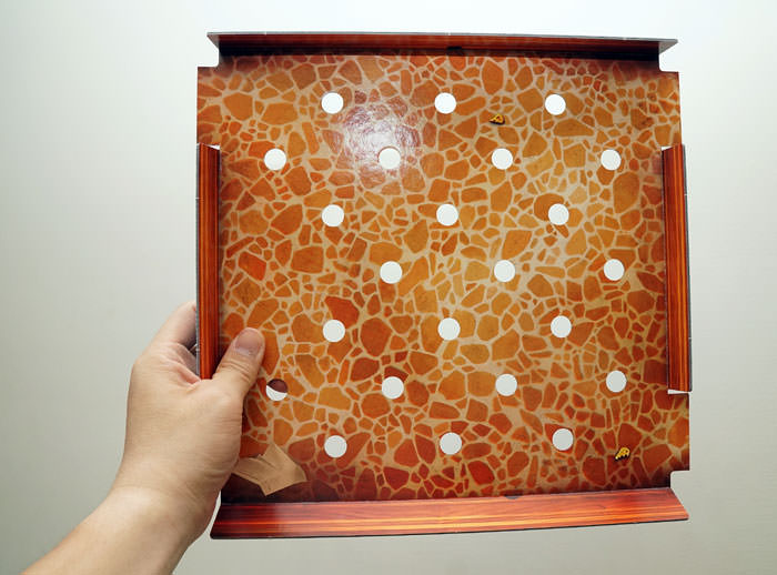 怕蟑螂的別鐵齒！派對、多人同樂一定要試試超逼真的桌上遊戲「蟑螂捕手」開箱給你看！ - 阿祥的網路筆記本