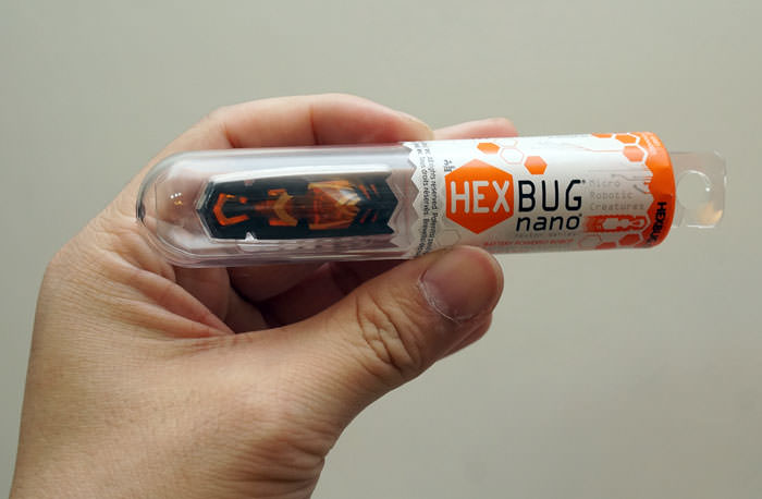 怕蟑螂的別鐵齒！派對、多人同樂一定要試試超逼真的桌上遊戲「蟑螂捕手」開箱給你看！ - 阿祥的網路筆記本