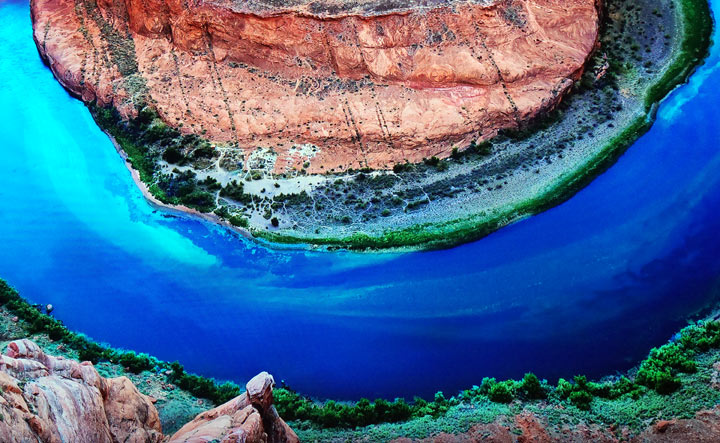 不只好看，還更好聽！三星 QLED 8K 量子電視 65 吋 Q800T 開箱體驗：OTS+ 魔術音效加持，搭配 Soundbar Q70T 同步輸出魔幻音場！ - 阿祥的網路筆記本