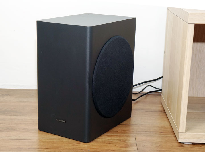 不只好看，還更好聽！三星 QLED 8K 量子電視 65 吋 Q800T 開箱體驗：OTS+ 魔術音效加持，搭配 Soundbar Q70T 同步輸出魔幻音場！ - 阿祥的網路筆記本