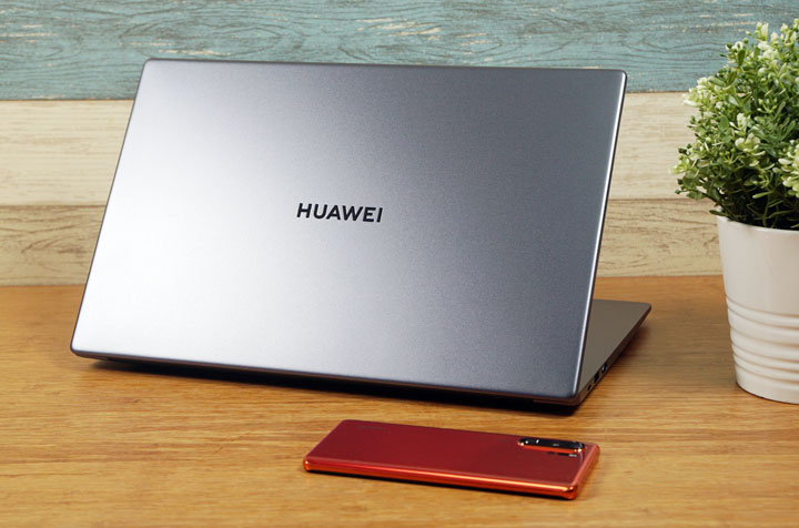 HUAWEI MateBook D15 開箱與深度評測：CP 值爆表！集輕薄、高質感與全面屏於一身！ - 阿祥的網路筆記本