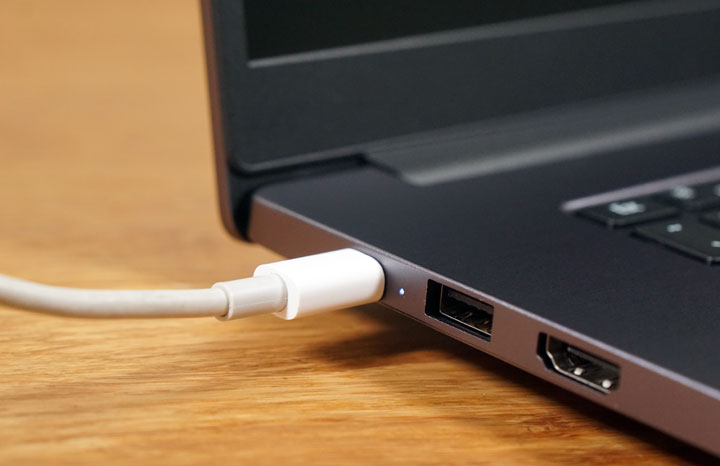 HUAWEI MateBook D15 開箱與深度評測：CP 值爆表！集輕薄、高質感與全面屏於一身！ - 阿祥的網路筆記本