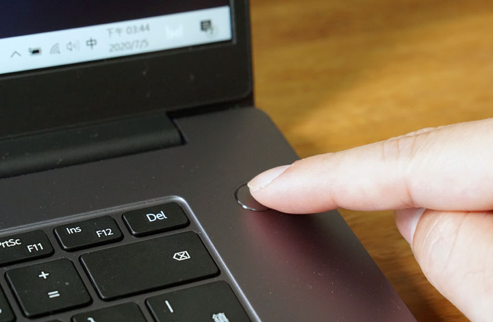 HUAWEI MateBook D15 開箱與深度評測：CP 值爆表！集輕薄、高質感與全面屏於一身！ - 阿祥的網路筆記本