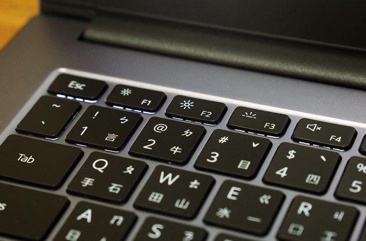 HUAWEI MateBook D15 開箱與深度評測：CP 值爆表！集輕薄、高質感與全面屏於一身！ - 阿祥的網路筆記本