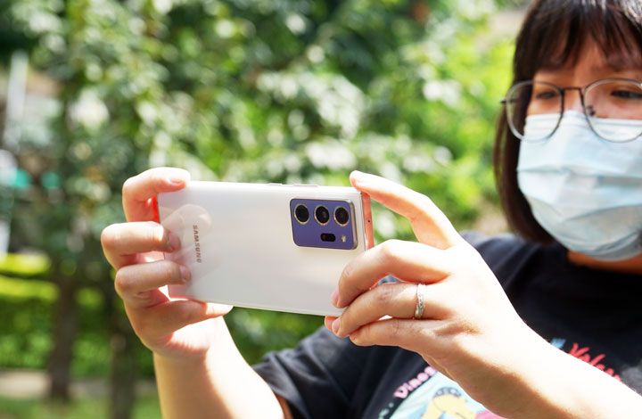 三星 Galaxy Note20 Ultra 5G開箱評測：生產力與娛樂性一次滿足，S Pen 體驗再進階，專業影片模式讓手機化身創作利器！ - 阿祥的網路筆記本