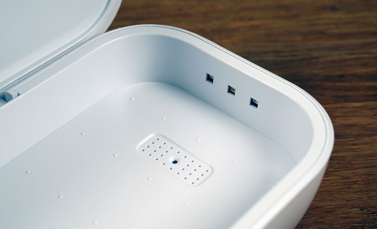 XBASE 紫外線消毒充電盒 LFX-168 開箱：紫外線消毒、無線充電二合一！ - 阿祥的網路筆記本