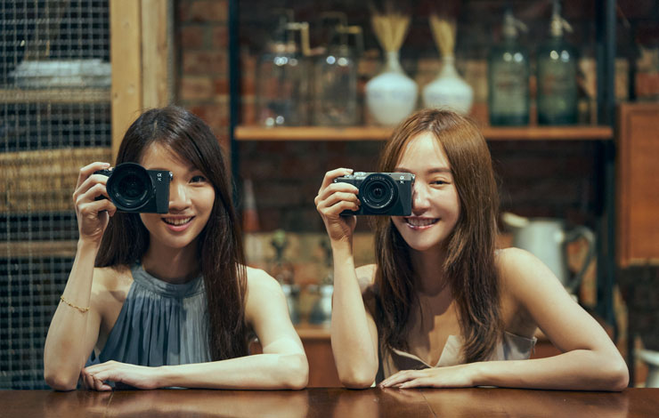 全球最輕巧全片幅單眼 Sony α7C 輕巧登場！黑銀雙色即日起開放預購，10月上旬正式開賣！ - 阿祥的網路筆記本