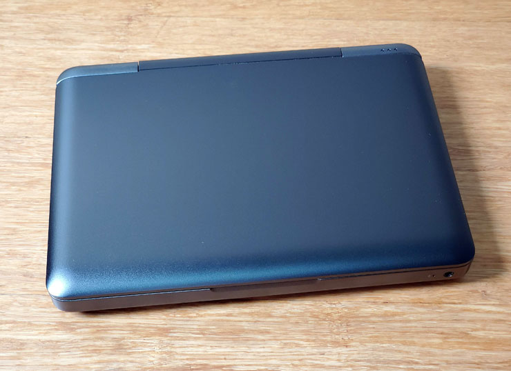 GPD Win Max 開箱實測：規格不俗的電玩小筆電，不用坐在桌前也能暢玩 PC Game！ - 阿祥的網路筆記本