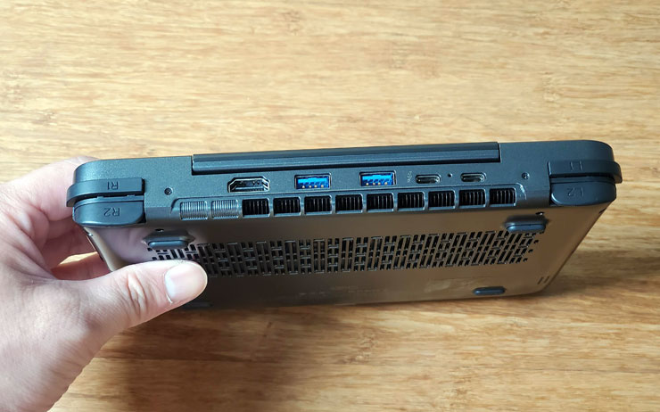 GPD Win Max 開箱實測：規格不俗的電玩小筆電，不用坐在桌前也能暢玩 PC Game！ - 阿祥的網路筆記本