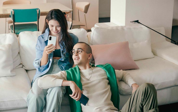 台灣三星推出 Galaxy S20 FE 5G 高規版（8 + 256 GB），三合一無線閃充充電板同步登場！ - 阿祥的網路筆記本