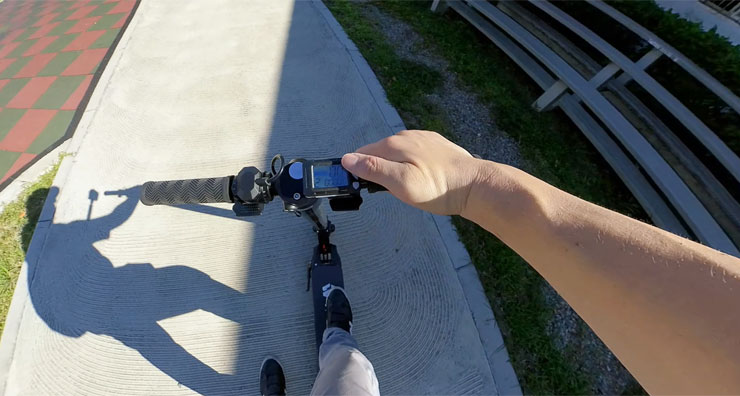 兼具輕巧與堅固性：Waymax X6碳纖維電動滑板車開箱體驗～輕型電動載具的首選，更是短距移動的利器！ - 阿祥的網路筆記本