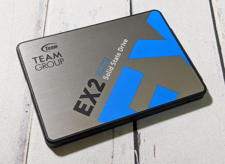 TeamGroup 高效能 2.5 吋 SSD 雙開箱：CX2 與 EX2 512GB 款實戰測試，告訴你裝機升級或容量擴充該怎麼選？ - 阿祥的網路筆記本