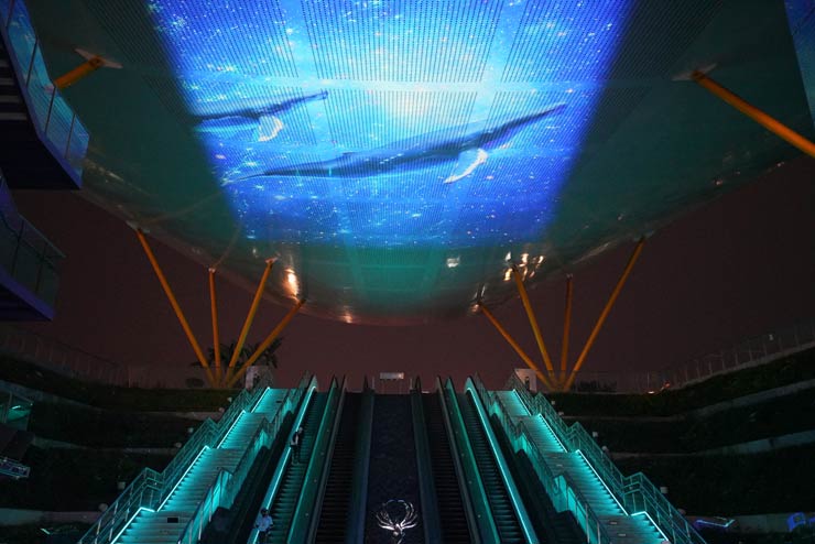 Epson 推出全球最輕巧 30000 流明 3LCD 雷射投影機 EB-L30000U，打造高雄捷運「鳳翼天翔」體感互動光雕秀！ - 阿祥的網路筆記本