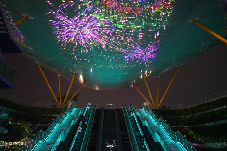 Epson 推出全球最輕巧 30000 流明 3LCD 雷射投影機 EB-L30000U，打造高雄捷運「鳳翼天翔」體感互動光雕秀！ - 阿祥的網路筆記本