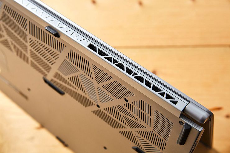 最強創作者筆電降臨！MSI Creator 17 深度實測報告！ - 阿祥的網路筆記本